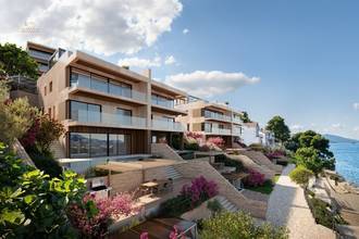Thumbnail von Maisonette apartment in first line to the sea with private pool