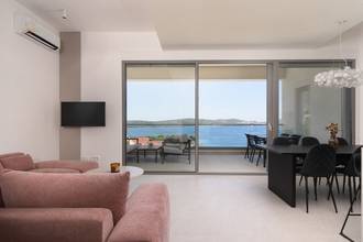 Thumbnail von Modern duplex penthouse with pool and sea view