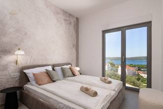 Thumbnail von Modern duplex penthouse with pool and sea view