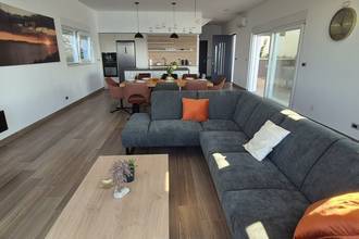 Thumbnail von Modern villa with pool and sea view on the Omis Riviera