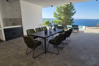 Thumbnail von Modern villa with pool and sea view on the Omis Riviera