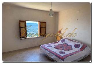Thumbnail von Detached panoramic villa above Cefalù, four bedrooms, great sea view, and approximately 11,000 m² of spacious hillside property.