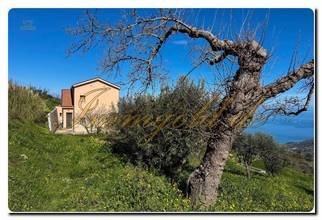 Thumbnail von Detached panoramic villa above Cefalù, four bedrooms, great sea view, and approximately 11,000 m² of spacious hillside property.