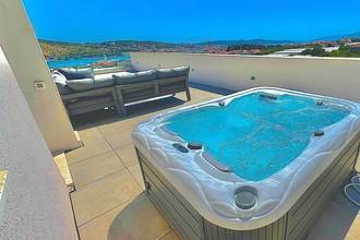 Thumbnail von Modern apartment with sea view, rooftop terrace, and pool