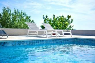 Thumbnail von Modern apartment with sea view, rooftop terrace, and pool