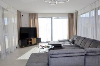 Thumbnail von New villa with pool and sea view, approximately 80 meters to the sea