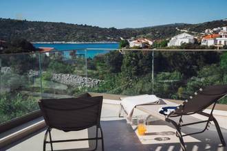 Thumbnail von Modern villa with two apartments near the sea, Rogoznica region