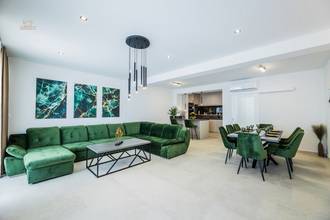 Thumbnail von Modern villa with swimming pool and sea view