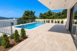 Thumbnail von Luxury villa with pool and panoramic sea view, Sibenik region
