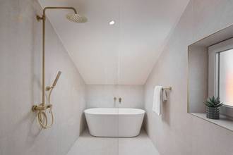 Thumbnail von High-quality renovated stone house in first line to the sea