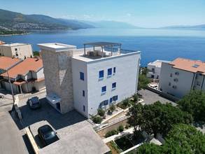Thumbnail von Modern ground-floor apartment with sea view and parking space
