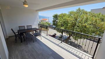 Thumbnail von Modern ground-floor apartment with sea view and parking space