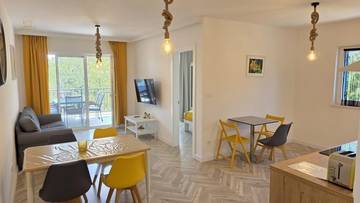 Thumbnail von Modern ground-floor apartment with sea view and parking space