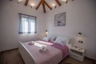 Thumbnail von Detached bungalow with swimming pool and sea view