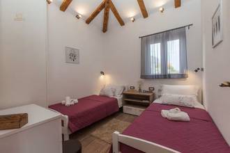 Thumbnail von Detached bungalow with swimming pool and sea view