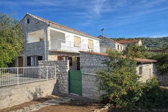 Thumbnail von Charming house with sea view and two outbuildings