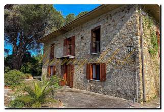Thumbnail von Independent country houses in the Madonie: a traditional natural stone farmhouse and a separate guesthouse on a 6,000 m² property with sea views, near Castelbuono.