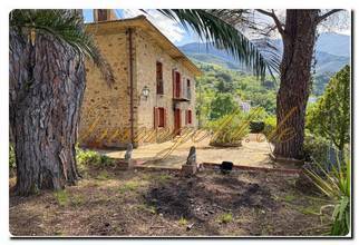Thumbnail von Independent country houses in the Madonie: a traditional natural stone farmhouse and a separate guesthouse on a 6,000 m² property with sea views, near Castelbuono.
