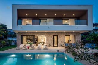 Thumbnail von Modern villa directly on the sea, Rogoznica region