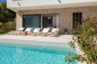 Thumbnail von Modern villa directly on the sea, Rogoznica region