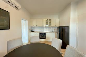Thumbnail von Three renovated residential units with sea view