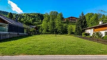 Thumbnail von Plot of land with building permit for 3 luxury apartments