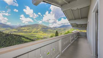 Thumbnail von High-quality two-family house in an unobstructed view location