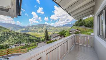 Thumbnail von High-quality two-family house in an unobstructed view location