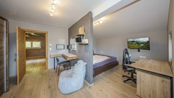 Thumbnail von High-quality two-family house in an unobstructed view location