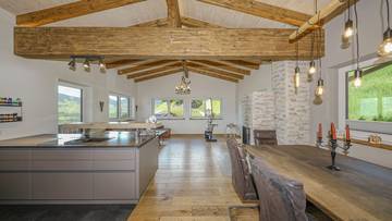 Thumbnail von High-quality two-family house in an unobstructed view location