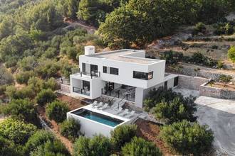Thumbnail von Unique villa with pool and sea view, Omis Riviera