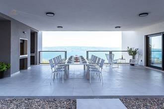 Thumbnail von Unique villa with pool and sea view, Omis Riviera