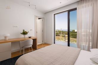 Thumbnail von Modern luxury villa with pool and sea view