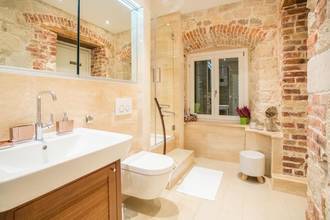 Thumbnail von Exclusive apartment with sea view, only about 10 meters to the sea