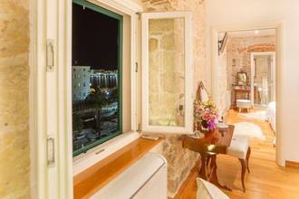 Thumbnail von Exclusive apartment with sea view, only about 10 meters to the sea