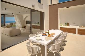 Thumbnail von Modern luxury villa with infinity pool and sea view