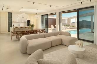 Thumbnail von Modern luxury villa with infinity pool and sea view