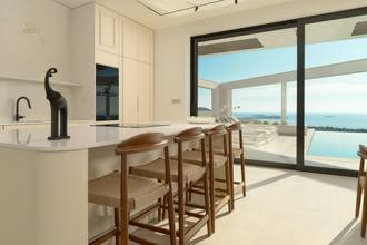 Thumbnail von Modern luxury villa with infinity pool and sea view