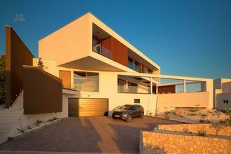 Thumbnail von Modern luxury villa with infinity pool and sea view
