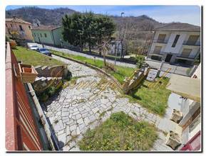 Thumbnail von Detached villa with private park and panoramic terrace to renovate with spacious living space