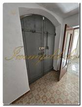 Thumbnail von Detached villa with private park and panoramic terrace to renovate with spacious living space