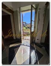 Thumbnail von Detached villa with private park and panoramic terrace to renovate with spacious living space