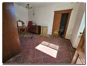 Thumbnail von Detached villa with private park and panoramic terrace to renovate with spacious living space