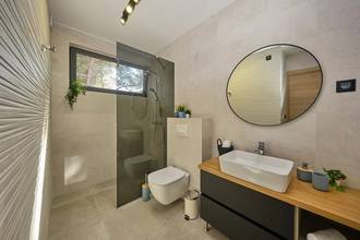 Thumbnail von Modern luxury villa with heated pool and sea view