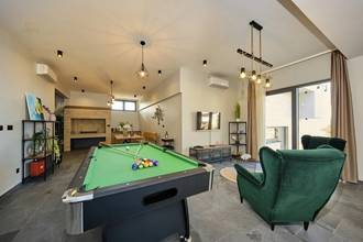 Thumbnail von Modern luxury villa with heated pool and sea view