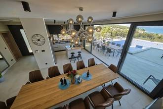 Thumbnail von Modern luxury villa with heated pool and sea view
