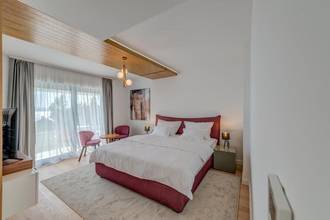 Thumbnail von Modern villa with heated pool, wellness area, and sea view