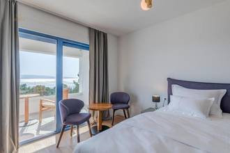 Thumbnail von Modern villa with heated pool, wellness area, and sea view
