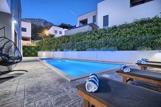 Thumbnail von Modern luxury villa with heated pool and sea view