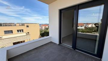 Thumbnail von Newly built apartment with roof terrace and panoramic sea view